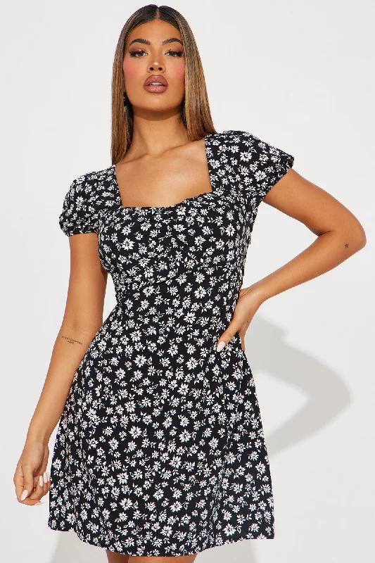 Adelyn Floral Mini Dress - Black/White