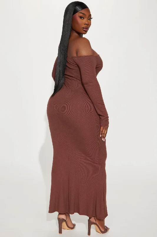 Becky Ribbed Maxi Dress - Brown