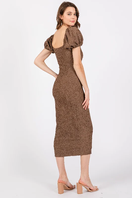 Brown Popcorn Textured Short Puff Sleeve Midi Dress