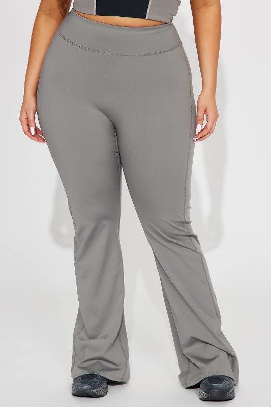 Claudia Elevate Active Yoga Pant - Charcoal