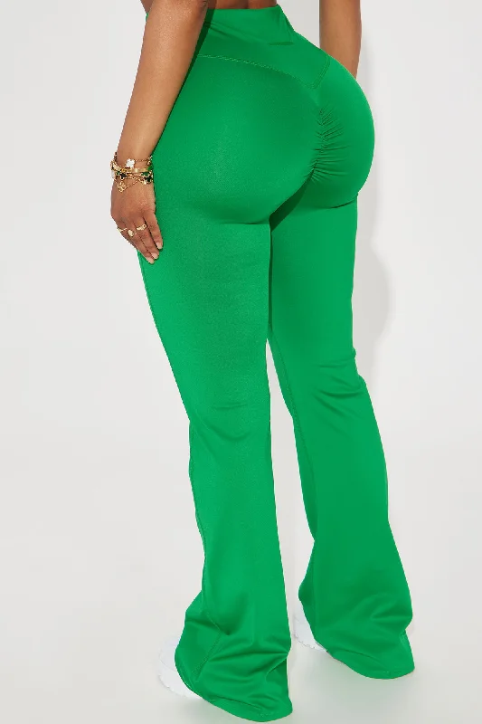 Claudia Elevate Active Yoga Pant - Kelly Green