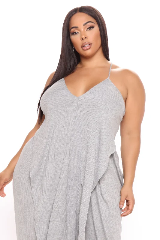 Come This Way Ribbed Maxi Dress - Heather Grey