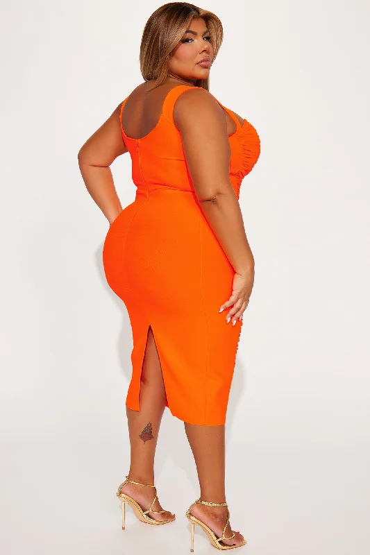 Melanie Ruched Bandage Midi Dress - Orange