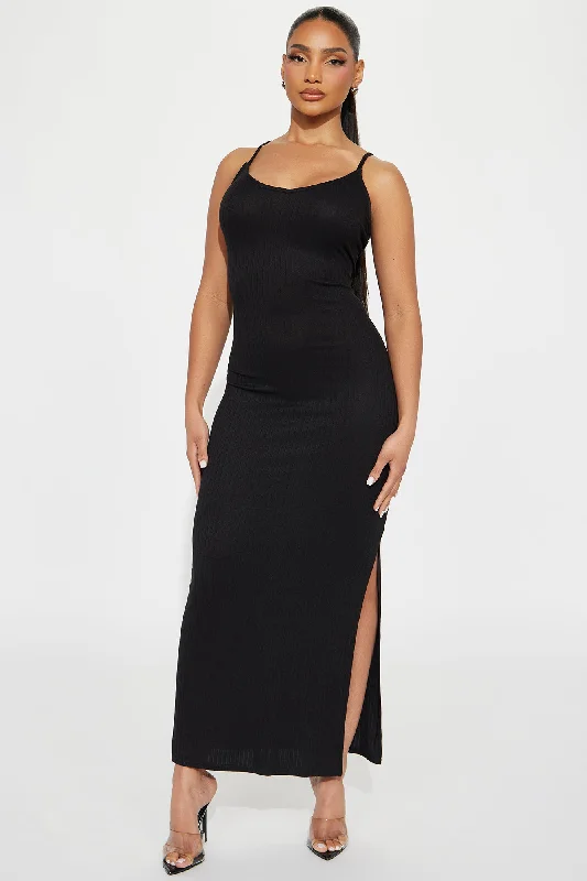 Nina Ribbed Maxi Dress - Black