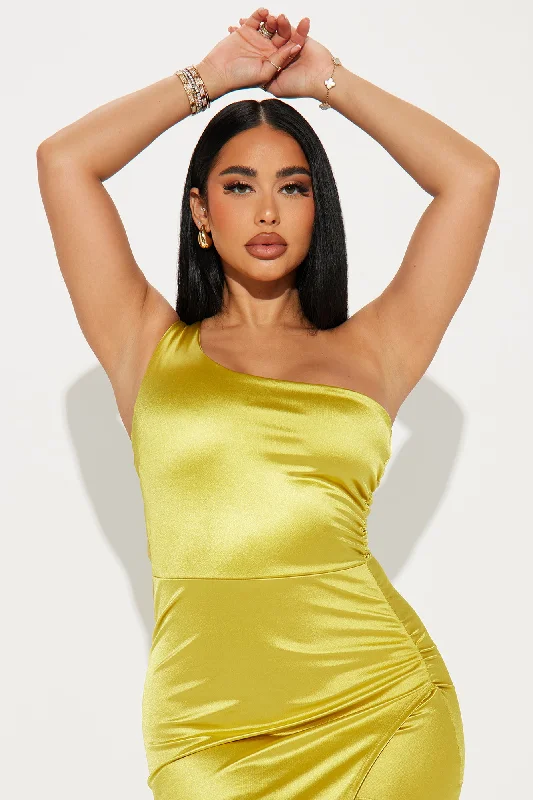 Rae One Shoulder Gown - Chartreuse