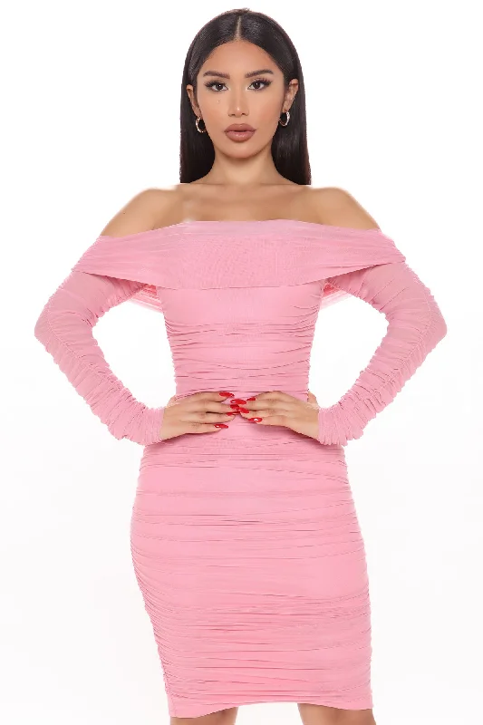 Ready In A Ruched Off Shoulder Midi Dress - Pink