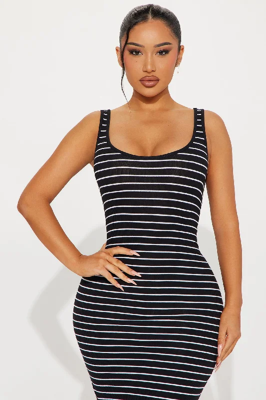 Ribbed Stripe Midi Dress - Black/White