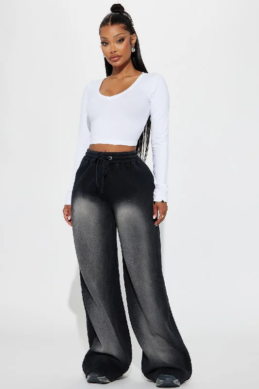 Carly V Neck Crop Long Sleeve Tee - White