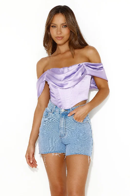 Queen Business Crop Top Lilac