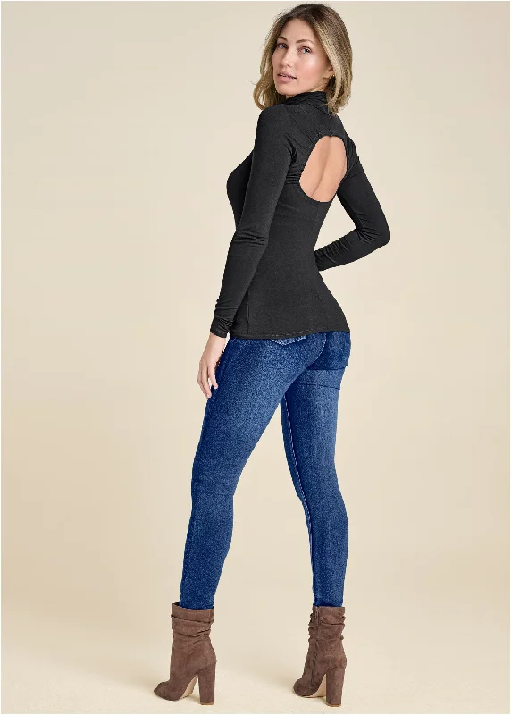 Back cut-out casual top - Black